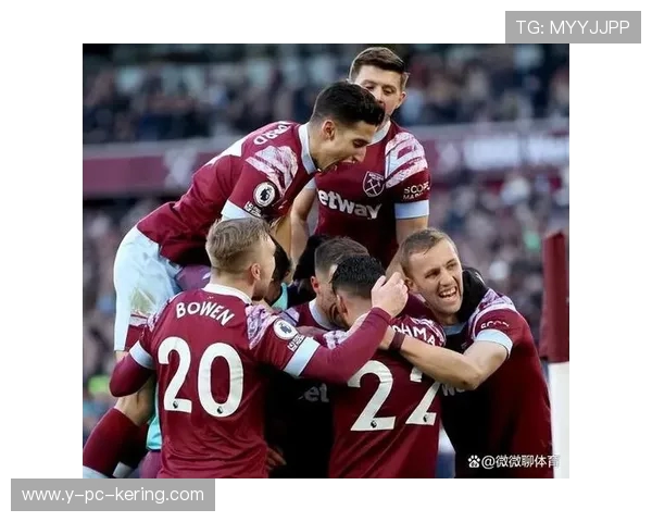 重庆足球队以77分领跑精英赛积分榜展现强劲实力